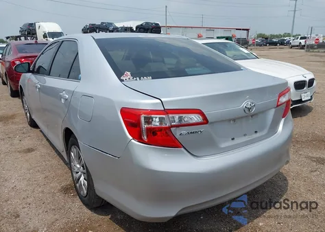 2012 Toyota Camry Le z USA, uszkodzony, nr VIN 4T1BF1FK2CU072770